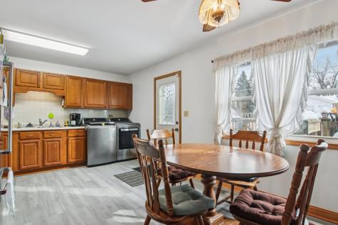 327 Hickory Avenue Romeoville IL 60446