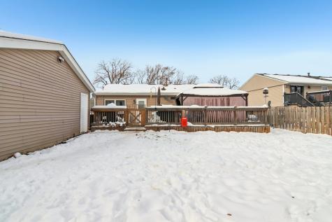 327 Hickory Avenue Romeoville IL 60446