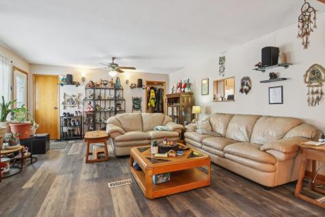 327 Hickory Avenue Romeoville IL 60446