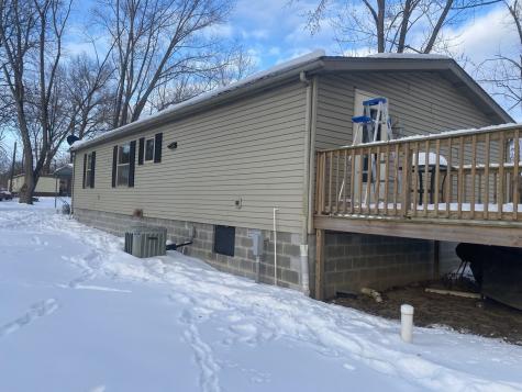 9255 Campbell Street Benton IL 62812