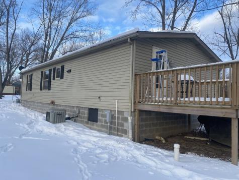 9255 Campbell Street Benton IL 62812