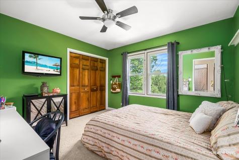 40W880 South Bridle Creek Drive St. Charles IL 60175