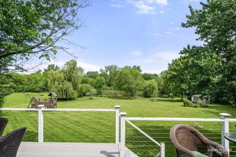 40W880 South Bridle Creek Drive St. Charles IL 60175