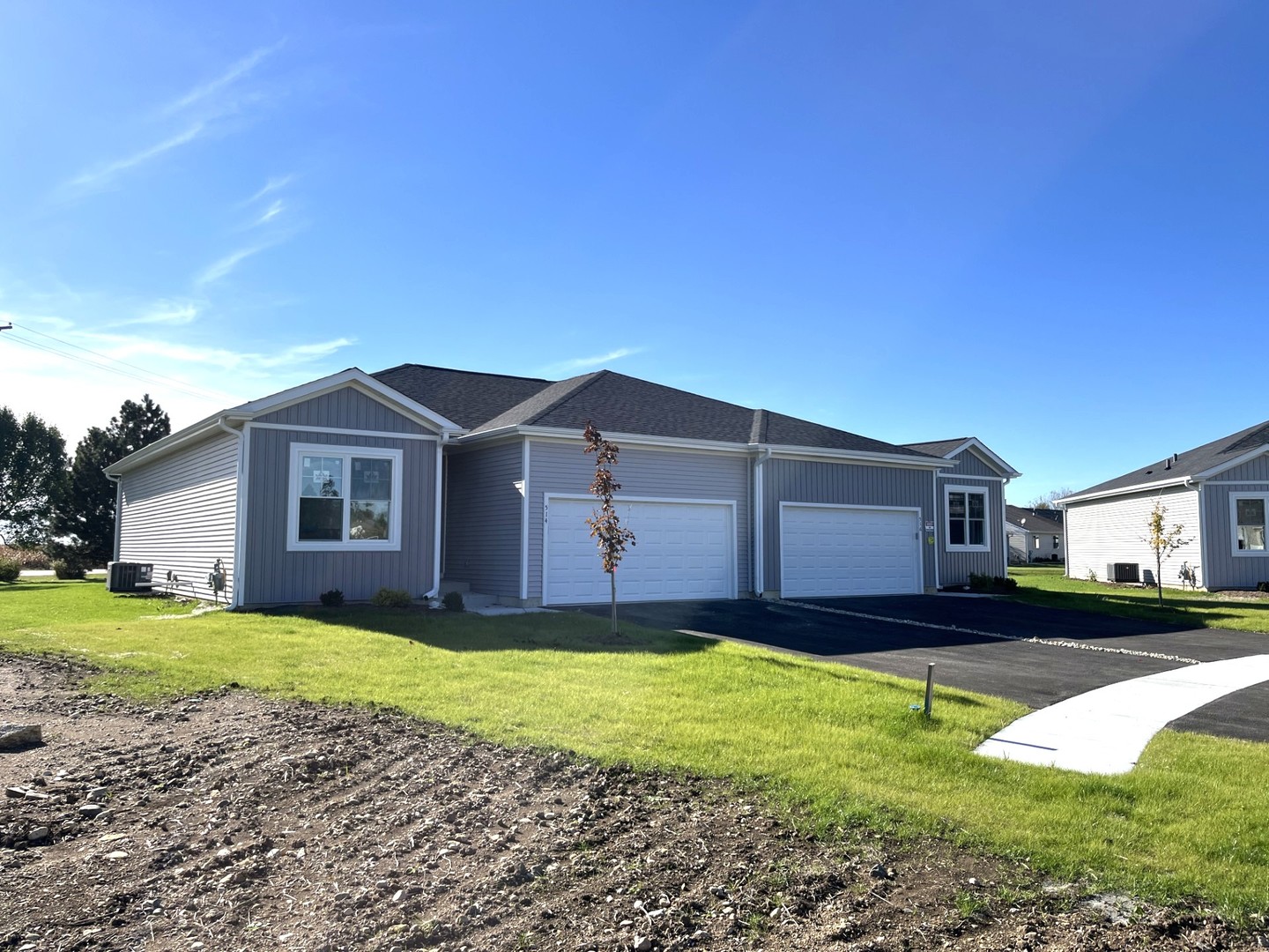 516 Cobblestone Circle Harvard IL 60033
