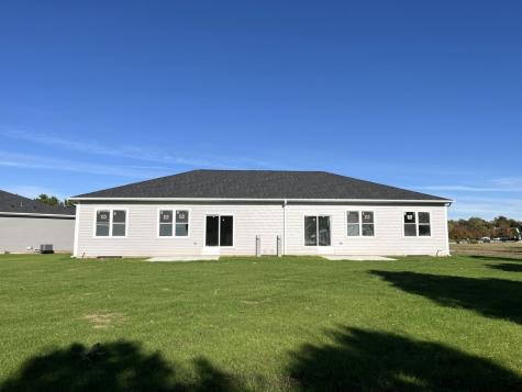 516 Cobblestone Circle Harvard IL 60033