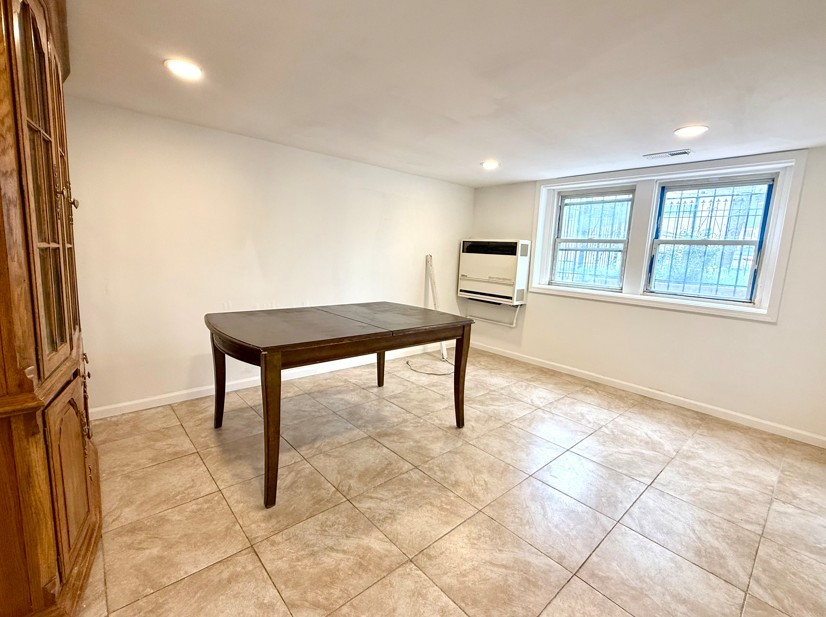 3439 South Claremont Avenue Chicago IL 60608