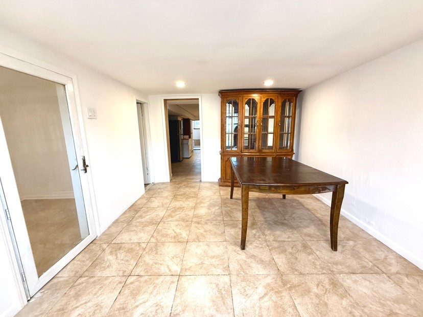 3439 South Claremont Avenue Chicago IL 60608
