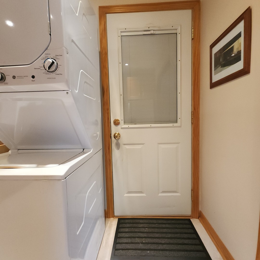 4605 West 84th Place Chicago IL 60652