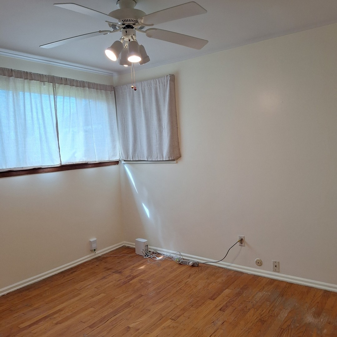 4605 West 84th Place Chicago IL 60652