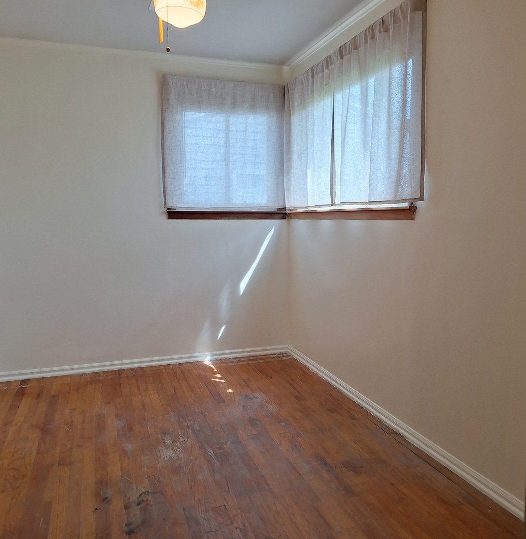 4605 West 84th Place Chicago IL 60652