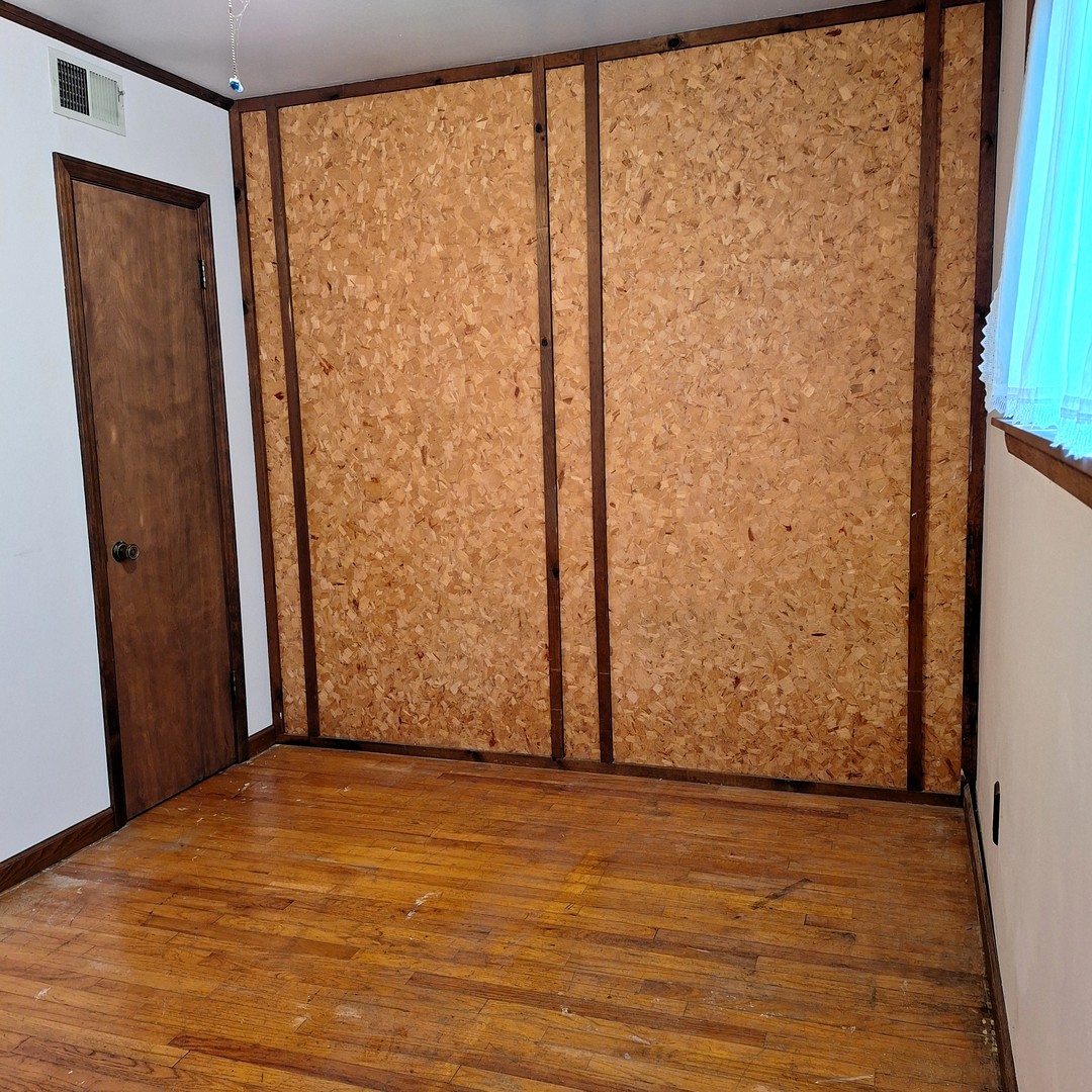 4605 West 84th Place Chicago IL 60652