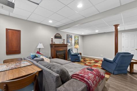 230 Vail Court Gilberts IL 60136