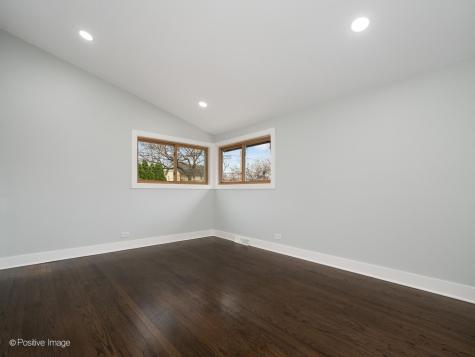 8429 Mason Avenue Morton Grove IL 60053