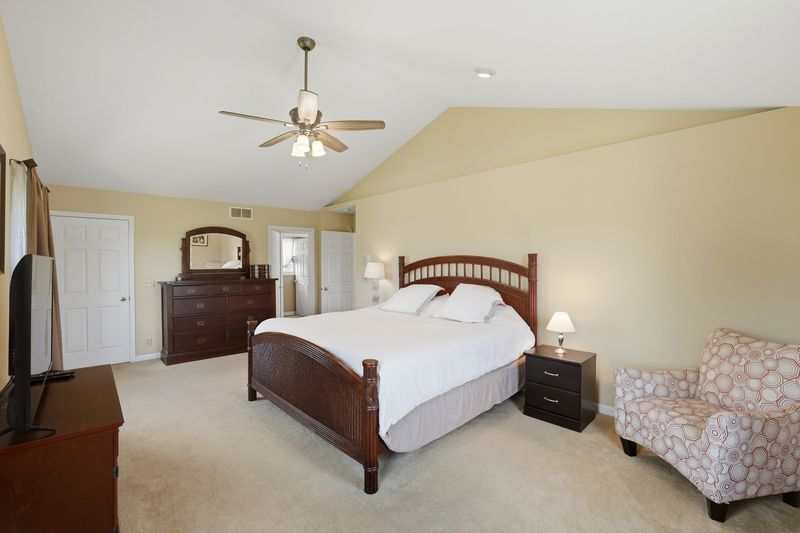 15911 Aspen Court Huntley IL 60142