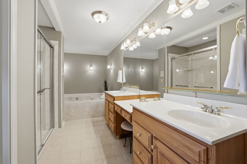 15911 Aspen Court Huntley IL 60142