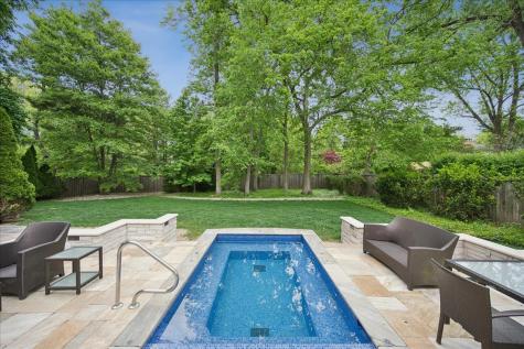 725 Valley Road Glencoe IL 60022