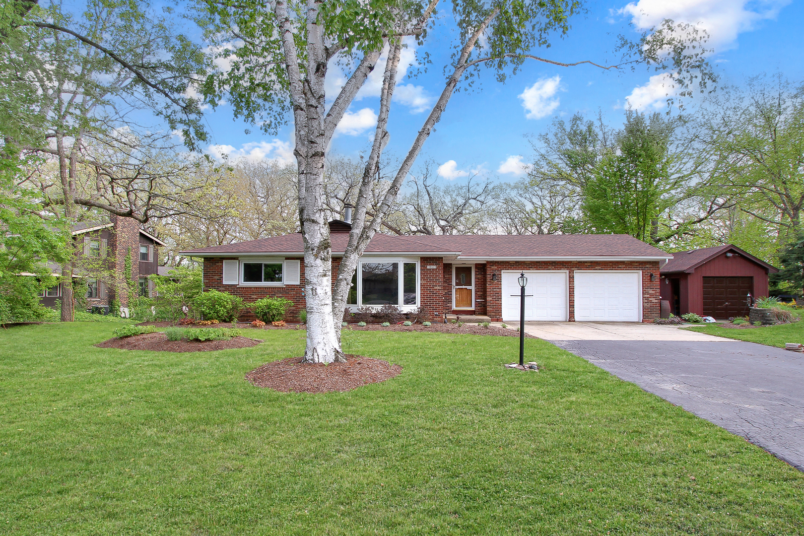 39W609 Lori Lane Elgin IL 60124