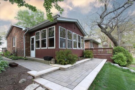 39W609 Lori Lane Elgin IL 60124