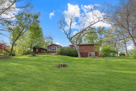 39W609 Lori Lane Elgin IL 60124