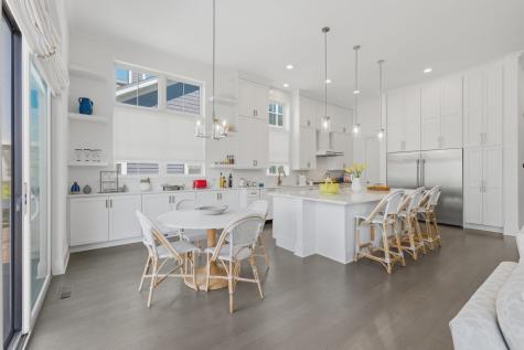 2806 Parkside Circle Glenview IL 60026