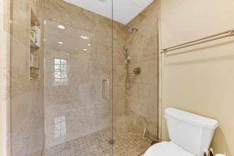 390 South Basswood Road Lake Forest IL 60045