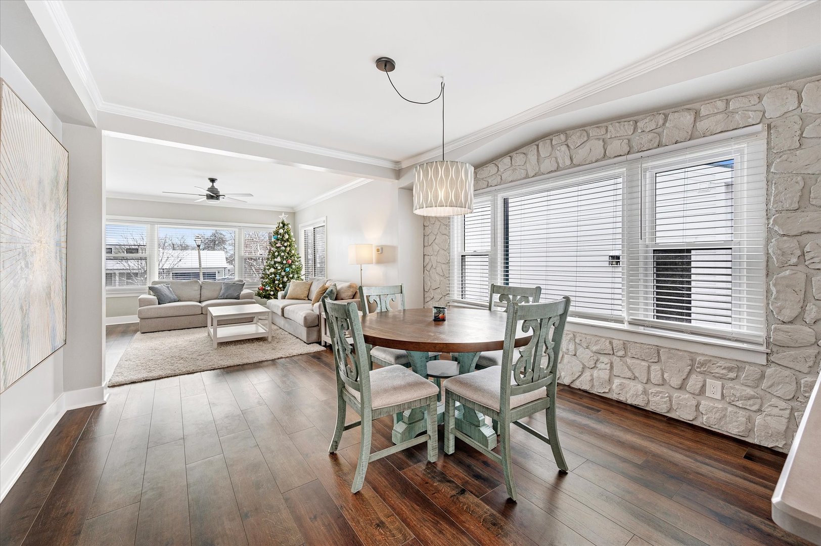 272 North Willow Road Elmhurst IL 60126