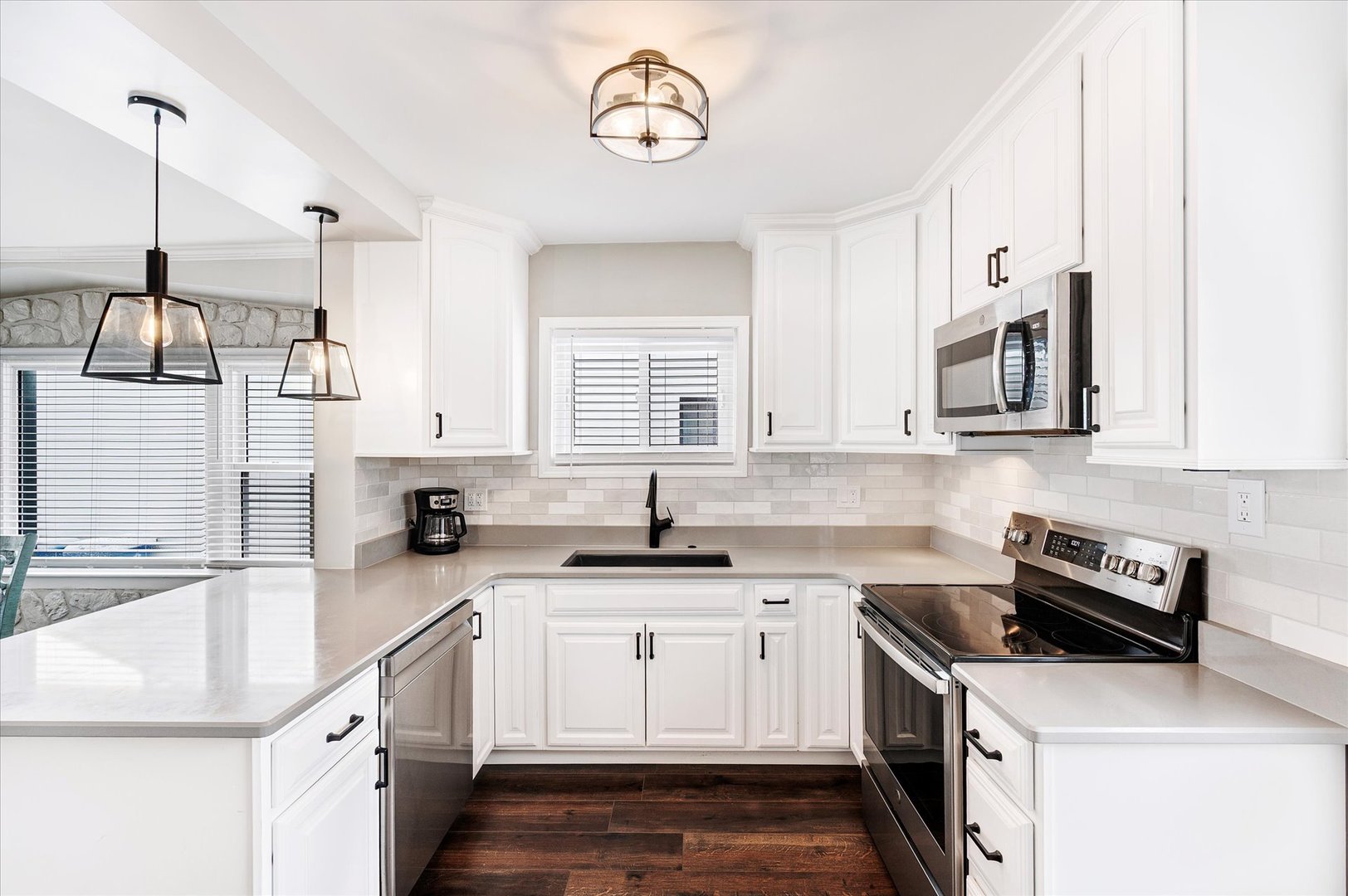 272 North Willow Road Elmhurst IL 60126