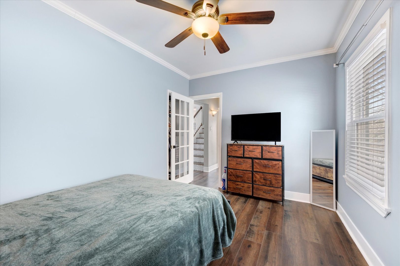 272 North Willow Road Elmhurst IL 60126