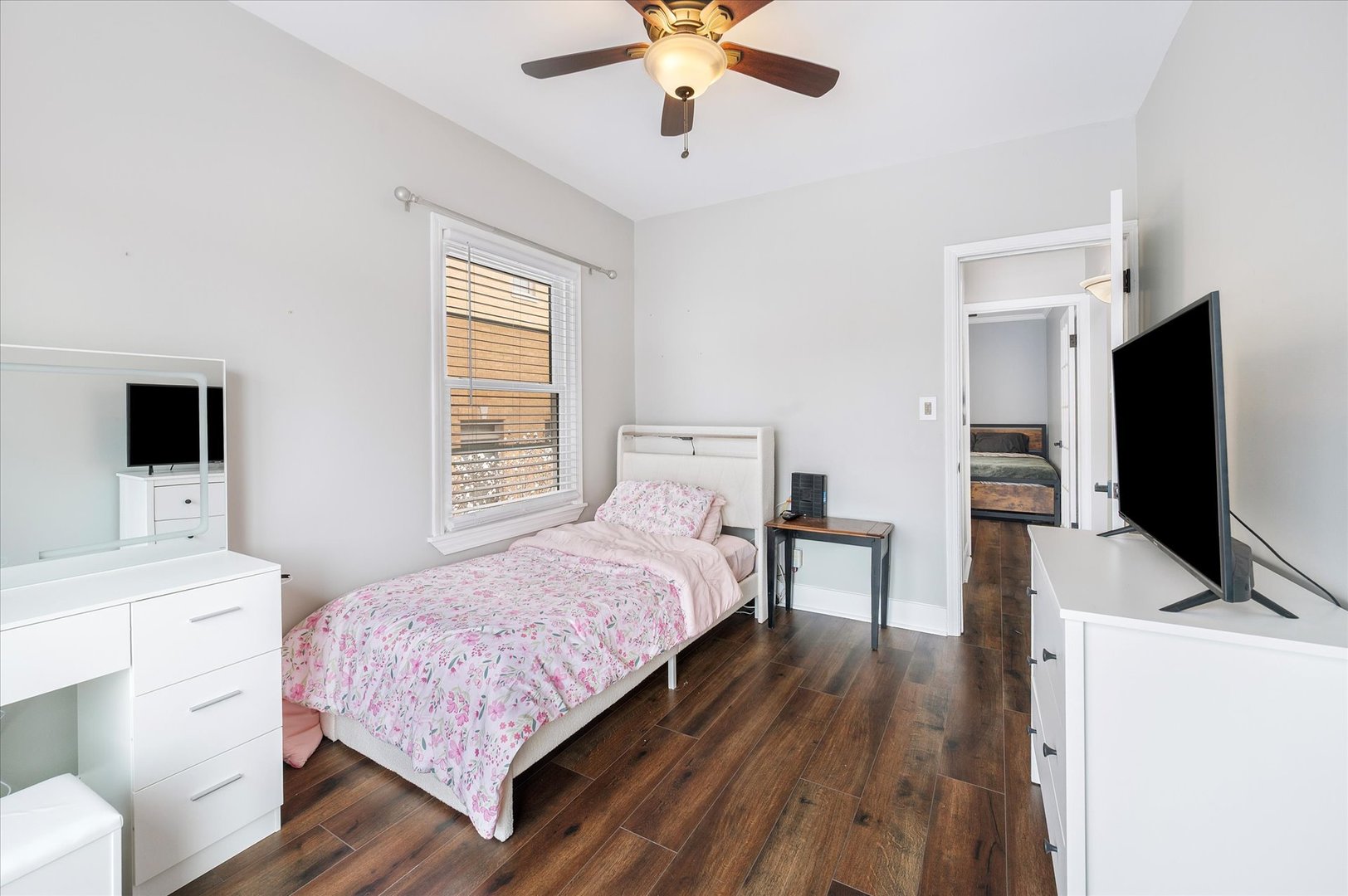 272 North Willow Road Elmhurst IL 60126