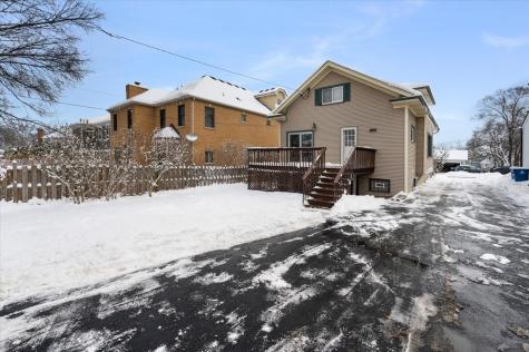 272 North Willow Road Elmhurst IL 60126