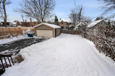 272 North Willow Road Elmhurst IL 60126