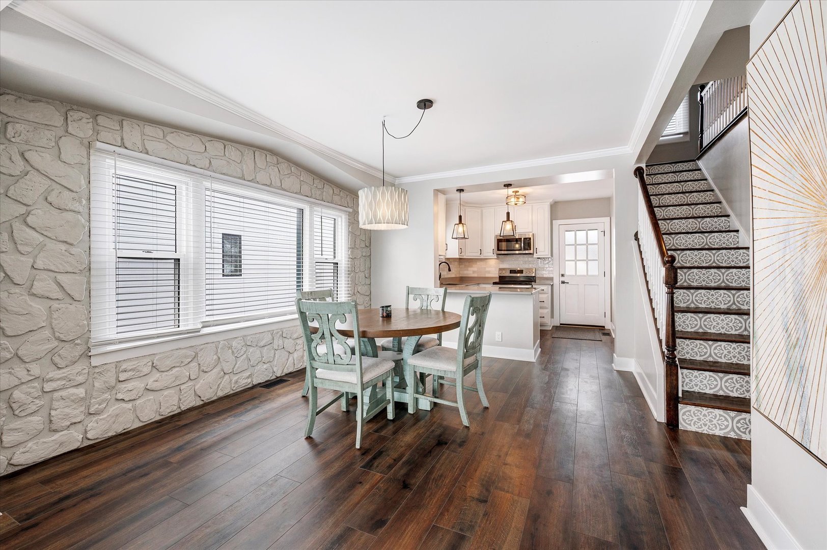 272 North Willow Road Elmhurst IL 60126