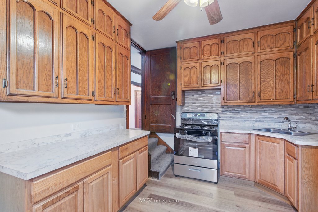 10130 South Lowe Avenue Chicago IL 60628