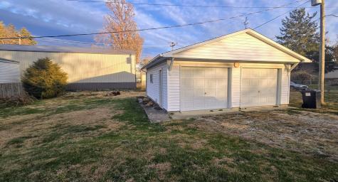 106 South Eldorado Street Sidney IL 61877