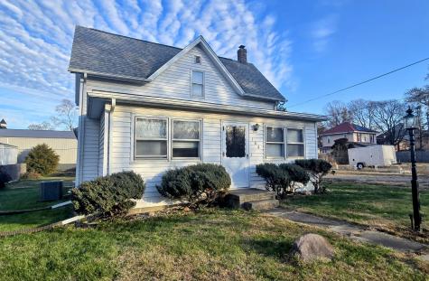 106 South Eldorado Street Sidney IL 61877