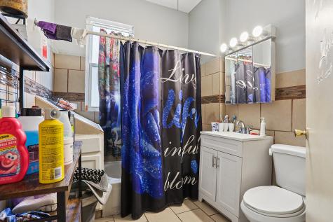 7814 South Saint Lawrence Avenue Chicago IL 60619