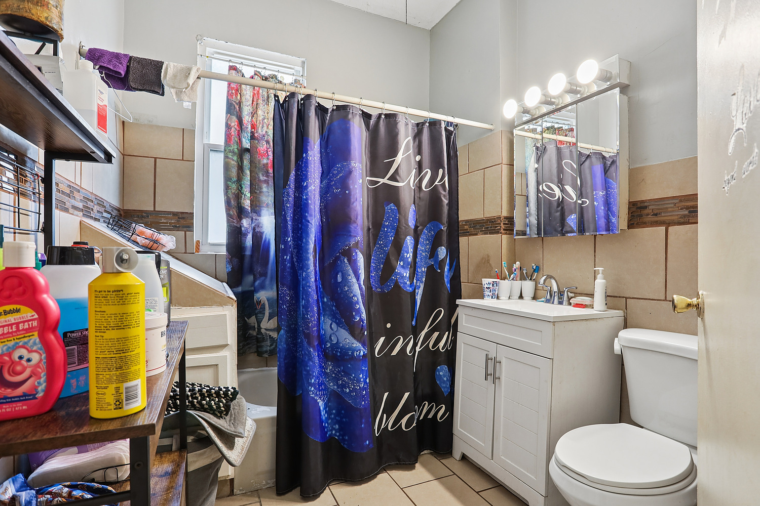 7814 South Saint Lawrence Avenue Chicago IL 60619