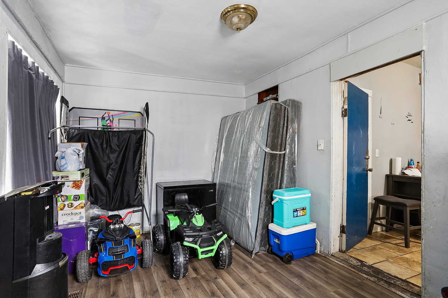 7814 South Saint Lawrence Avenue Chicago IL 60619