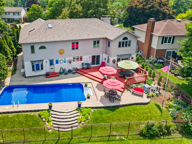 1424 East Jonquil Circle Arlington Heights IL 60004