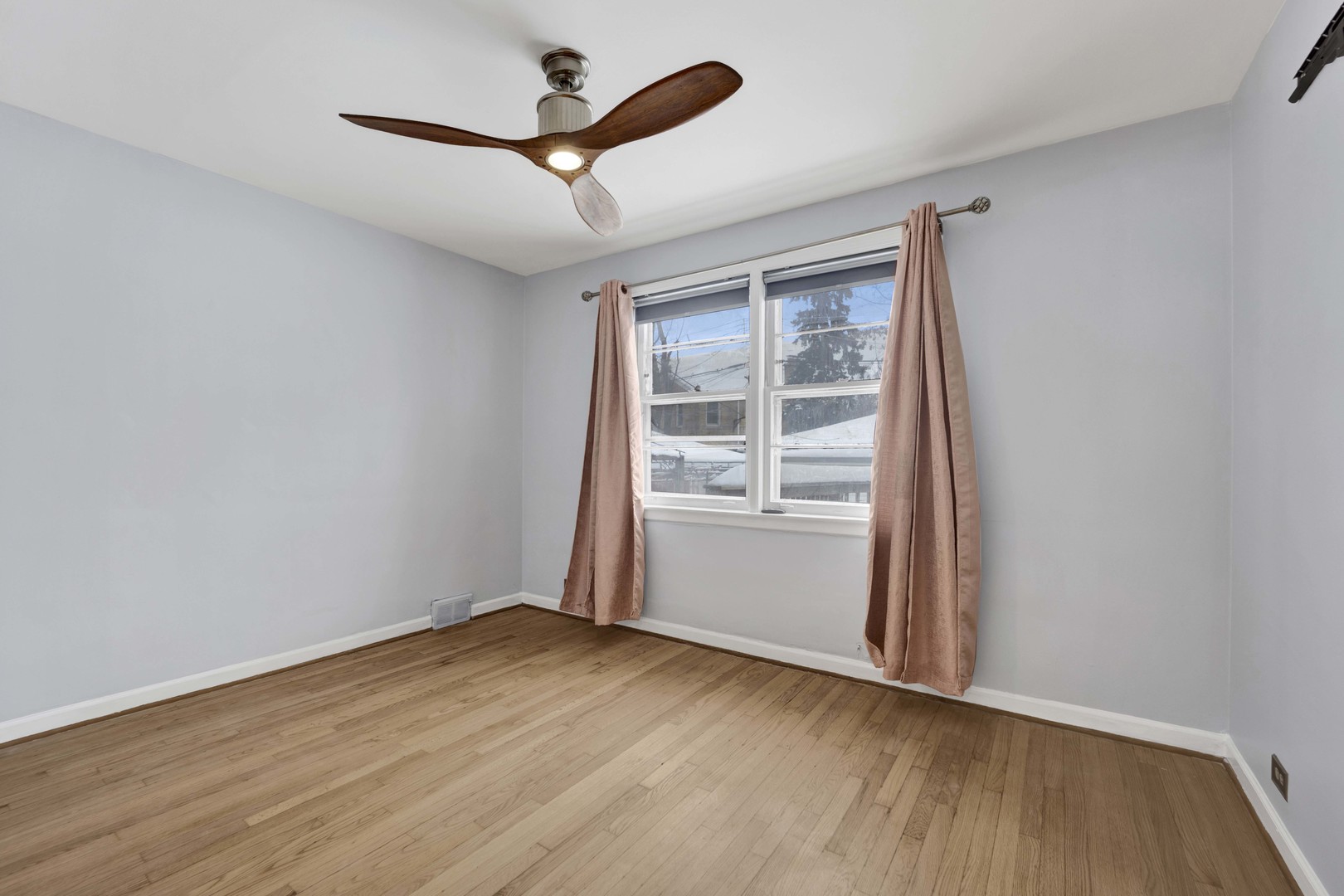 5265 West Devon Avenue Chicago IL 60646