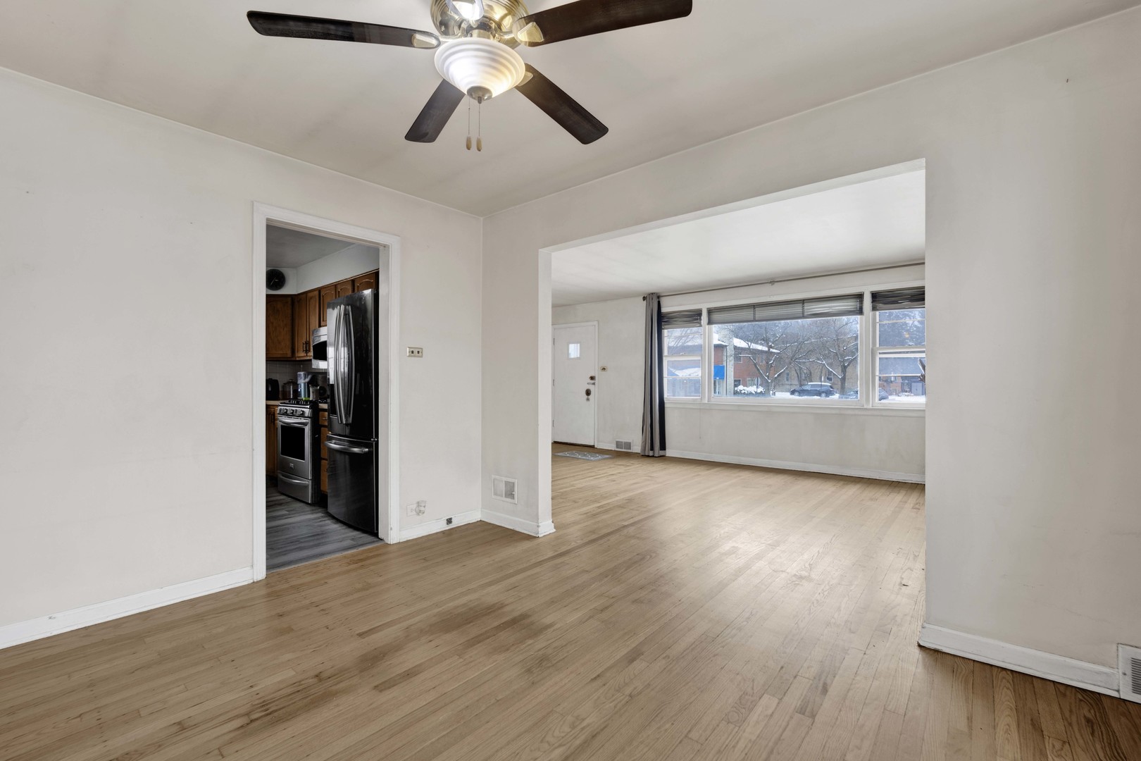 5265 West Devon Avenue Chicago IL 60646