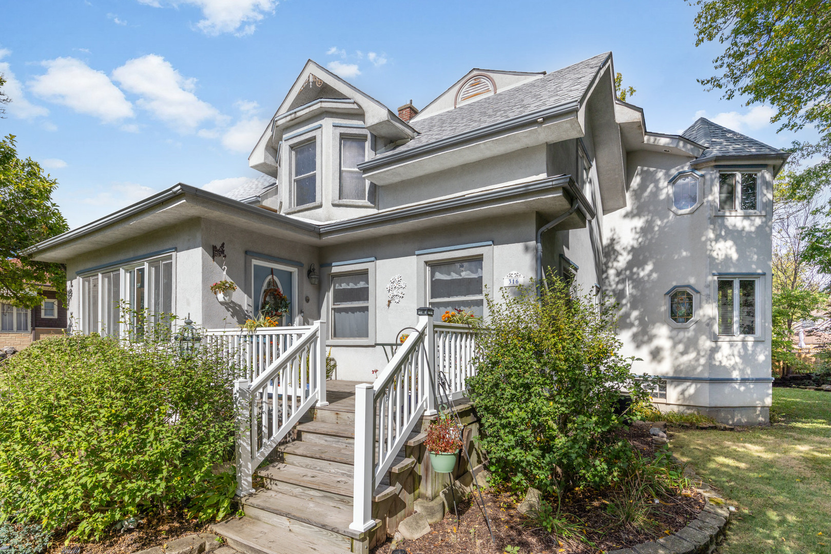 316 East Highland Avenue Villa Park IL 60181