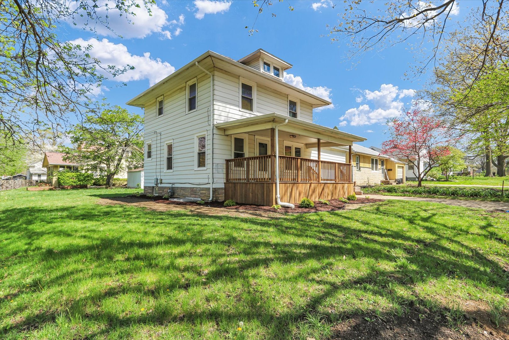 1518 West University Avenue Champaign IL 61821