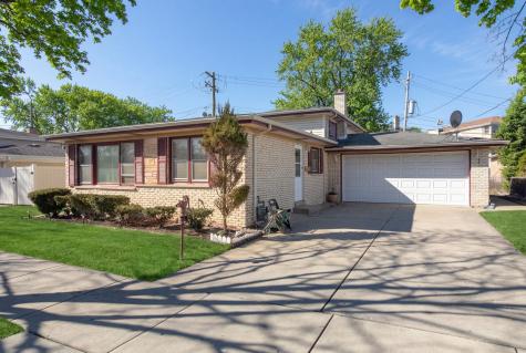 8516 North Ozanam Avenue Niles IL 60714