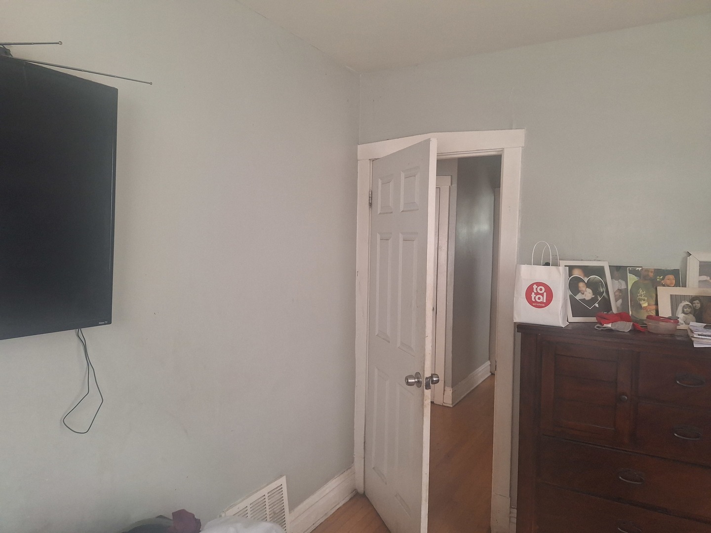 9351 South Manistee Avenue Chicago IL 60617