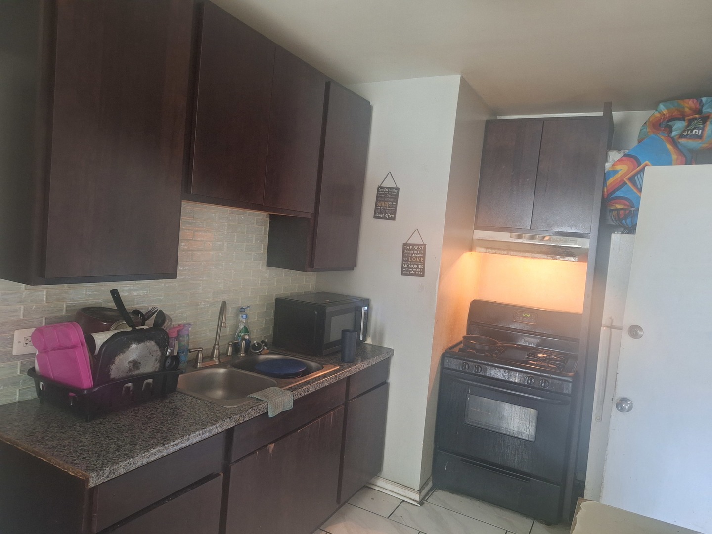 9351 South Manistee Avenue Chicago IL 60617