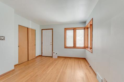 4605 Jerome Avenue Skokie IL 60076