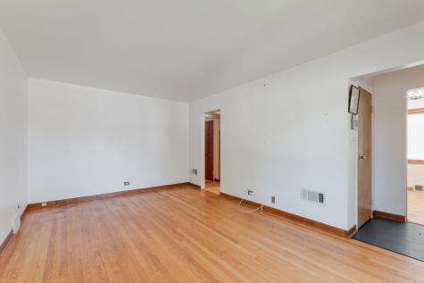4605 Jerome Avenue Skokie IL 60076