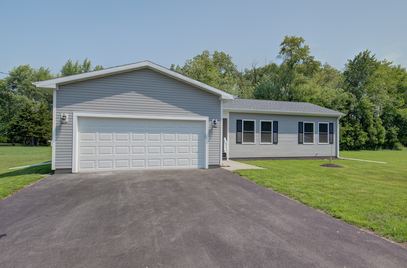 394 West 3rd Street Braidwood IL 60408