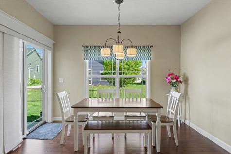 312 London Way Savoy IL 61874